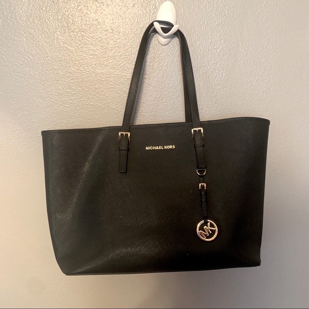 Michael Kors Jet Set Tote